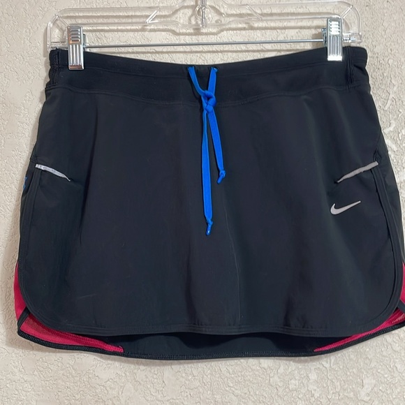 Nike Dri Fit Women’s Skort - Picture 3 of 8